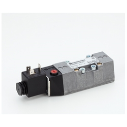 5/2-Wegeventil (Grundplattenventil) ISO STAR - Größe 1 - Betätigung Elektromagnet/Feder Norgren SXE9573-Z81-81-37N Spannung: 110 V d.c., Produktphoto